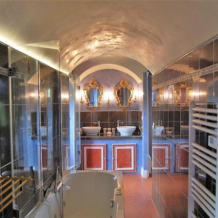 Chateau La Servayrie - Chambre D'Hotes Marcillac-Vallon Dış mekan fotoğraf