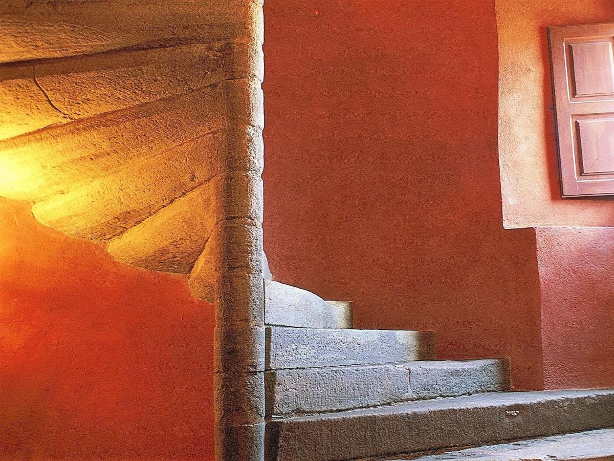 Chateau La Servayrie - Chambre D'Hotes Marcillac-Vallon Dış mekan fotoğraf