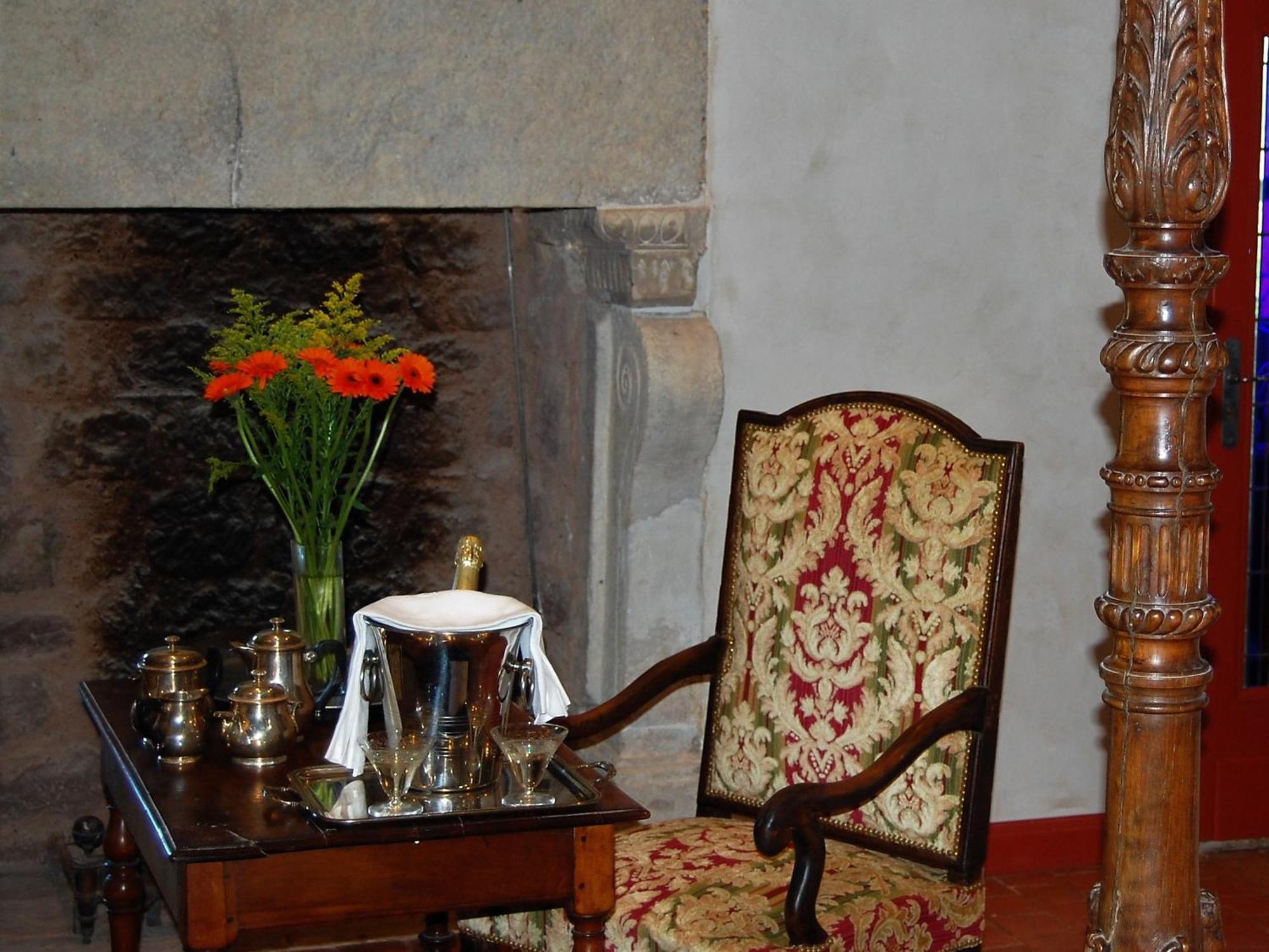 Chateau La Servayrie - Chambre D'Hotes Marcillac-Vallon Oda fotoğraf